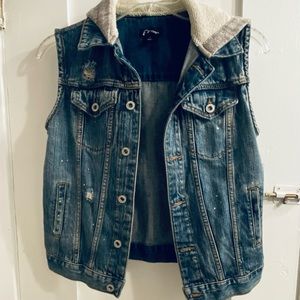 Boys/Girls hooded Denim Vest